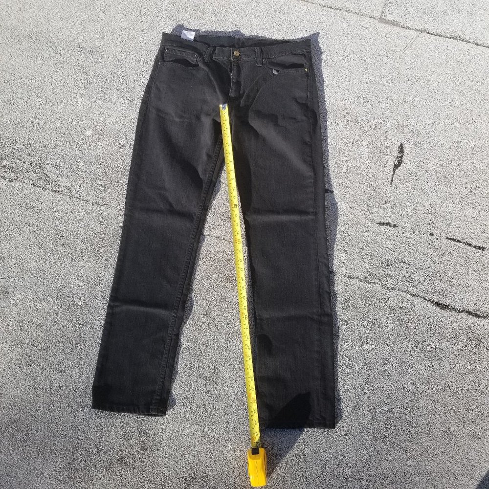 Black Levi's 511 36x34